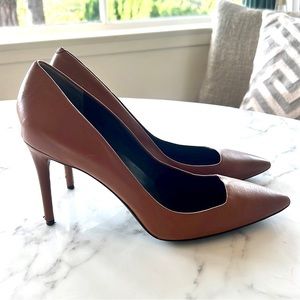 Kenneth Cole 925 Tech Parkville Pointed Toe Heels Pumps Cognac Brown Size 10